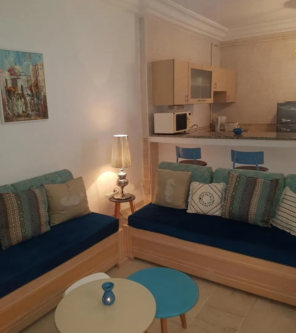 L'Appartement Bleu De La Marsa Tunesien